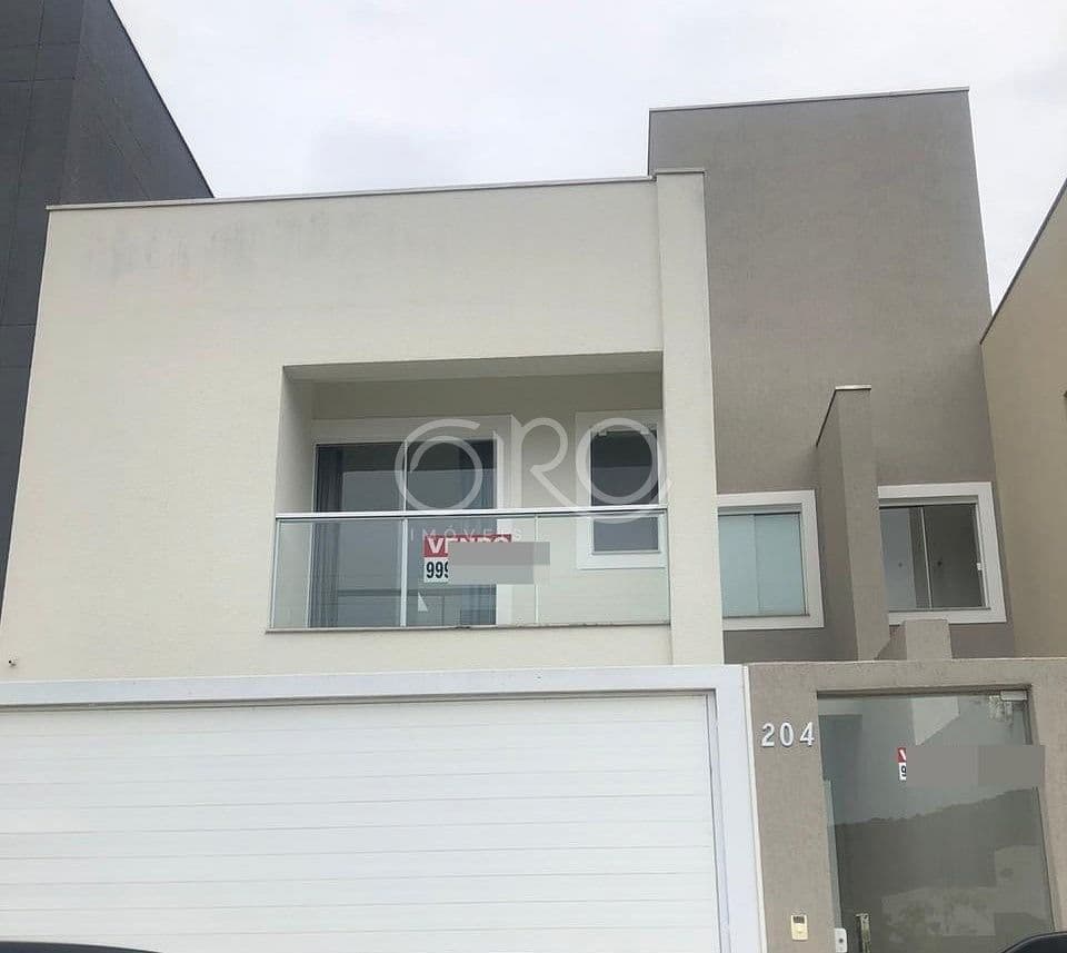 Sobrado no bairro Praia dos Amores em Balneário Camboriú